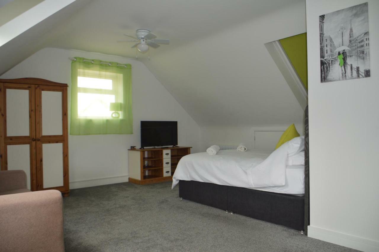 Tarras Hotel Little Hadham Eksteriør billede